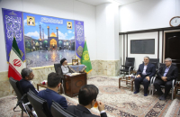 آیین اذن خدمت شهردار قم در حرم مطهر برگزار شد 